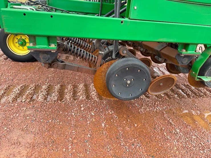 john-deere-1560-image-40