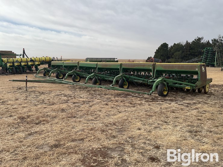 john-deere-9300-image-1