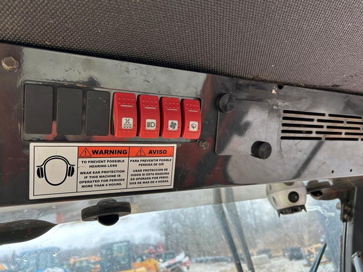 kubota-f2690-image-17