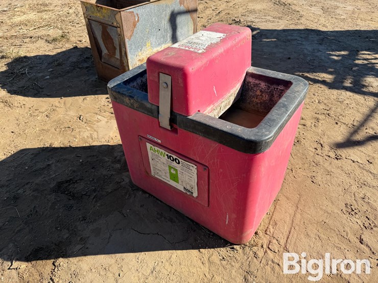 behlen-ahw-100-livestock-waterer-image-1
