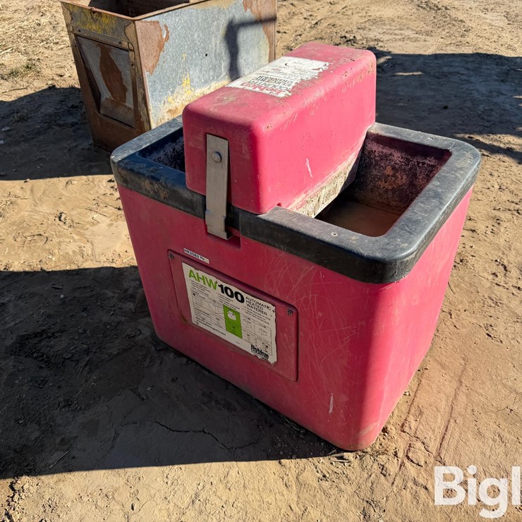 Behlen AHW 100 Livestock Waterer