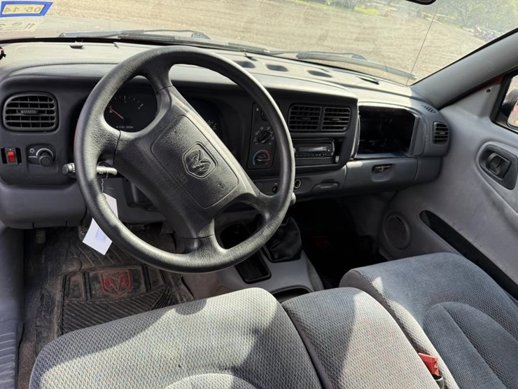 1998-dodge-dakota-image-12