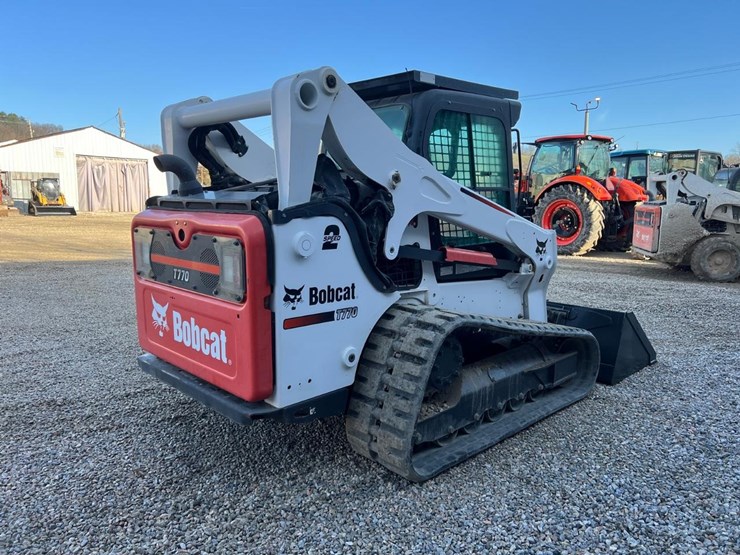2016-bobcat-t770-image-6