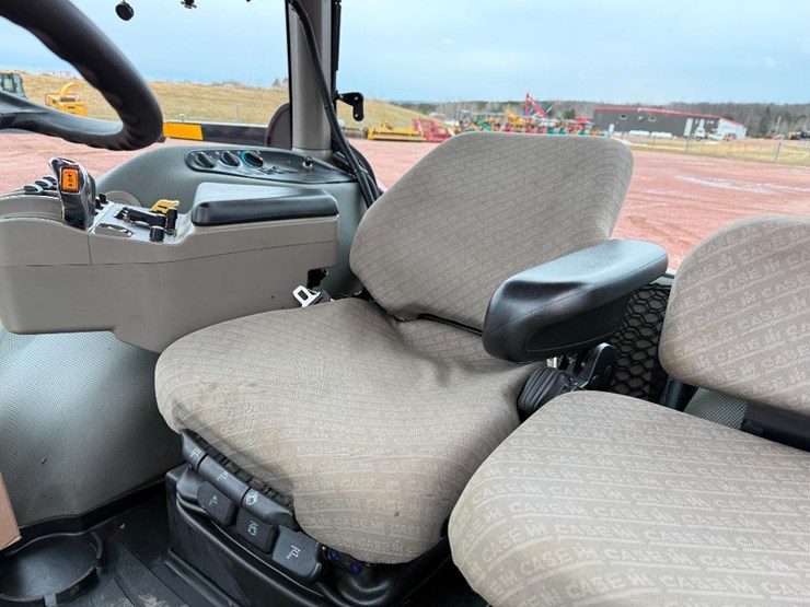 case-ih-mx240-image-56