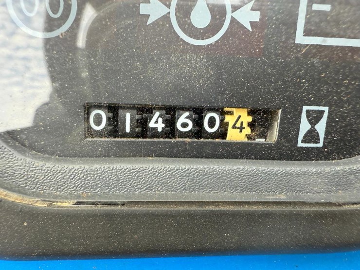 new-holland-tc29d-image-49