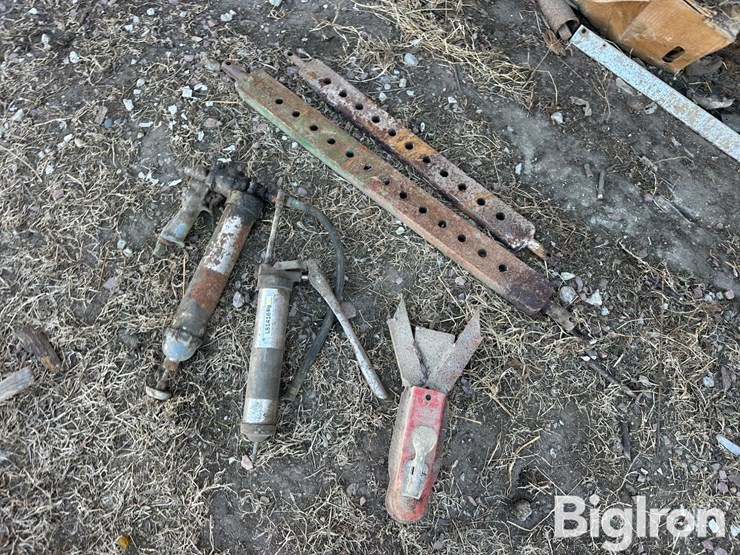 caterpillar-22-image-1