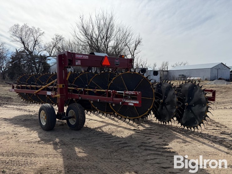 2023-darf-1017lfmwac-17-wheel-hay-rake-image-7