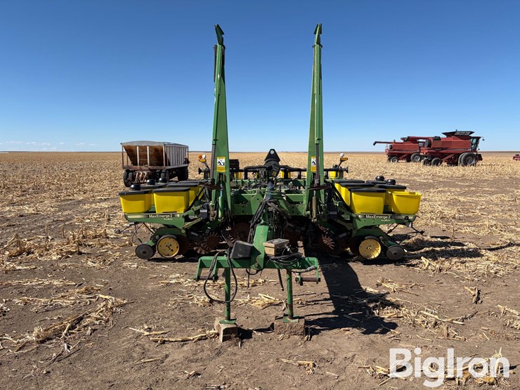 john-deere-7200-image-2