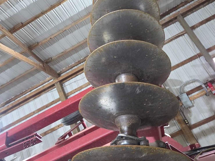 case-ih-3900-image-15