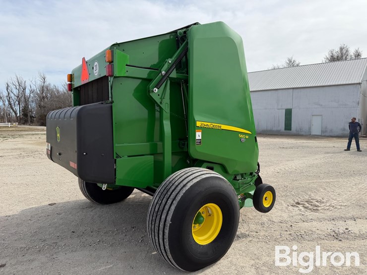 2023-john-deere-560m-image-5