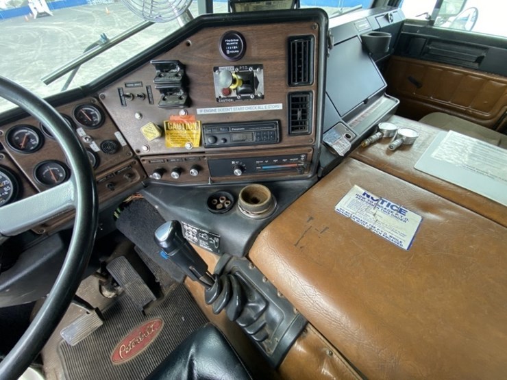 1993-vactor-2100-image-14