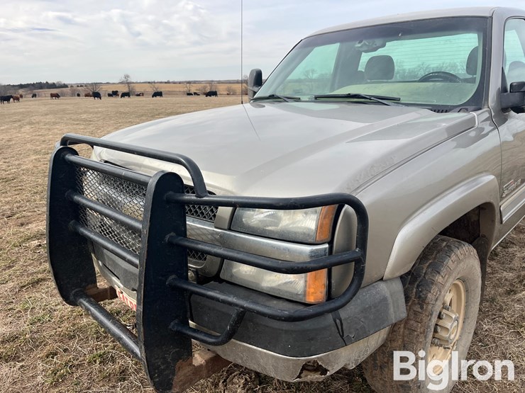 2003-chevrolet-silverado-2500-image-16