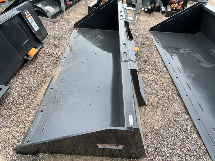 #4327-•-unused-2026-wolverine-skid-steer-track-duty-bucket-attachments-image-4