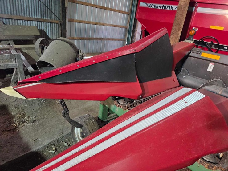 2008-drago-6-row-30"-corn-head-image-29