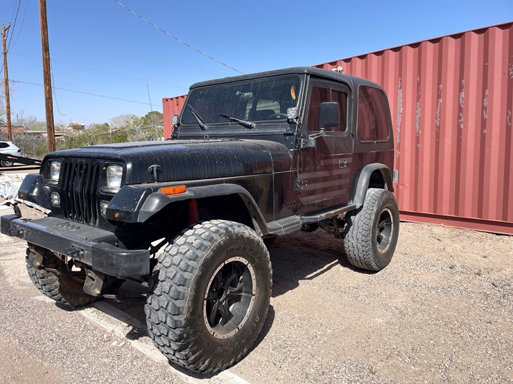 1994-jeep-wrangler-image-2