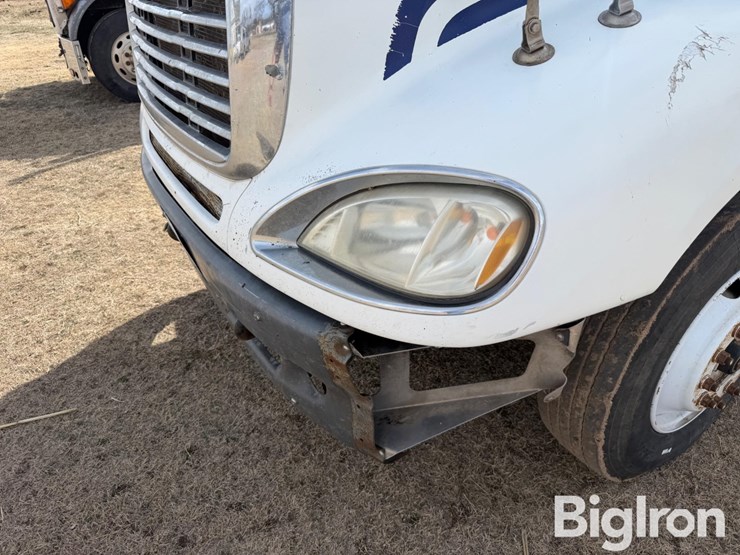 2005-freightliner-columbia-120-t/a-truck-tractor-image-10