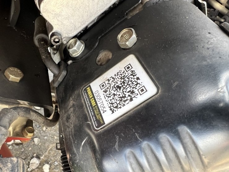 2014-toro-greensmaster-3320-triflex-traction-unit-image-14