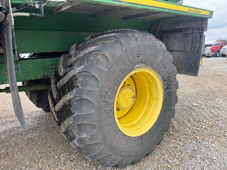 2019-john-deere-f4365-image-13