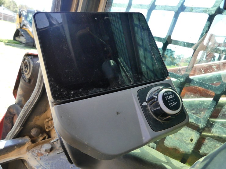 2024-kubota-svl75-3-image-16