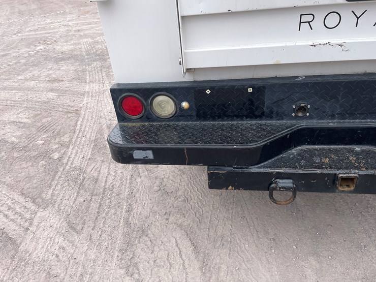 2015-chevrolet-silverado-2500-image-38