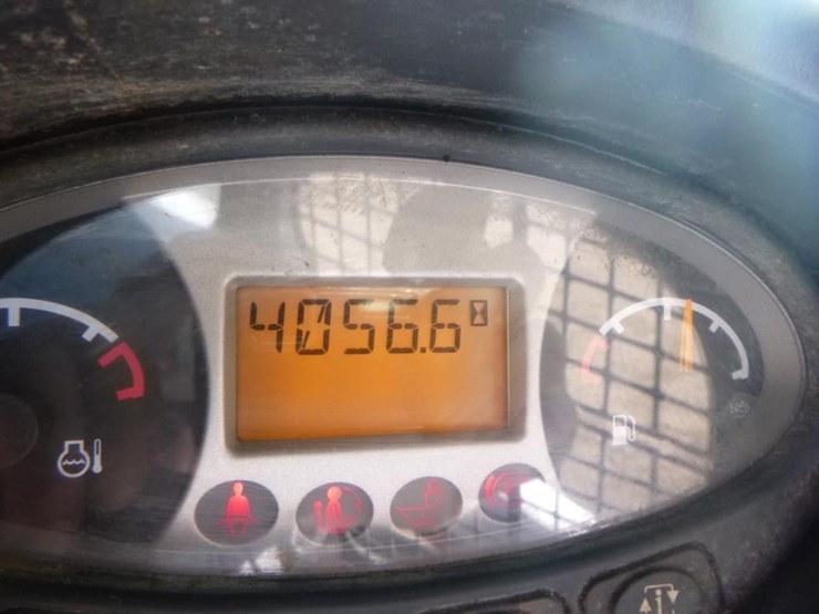 2018-bobcat-s550-image-32