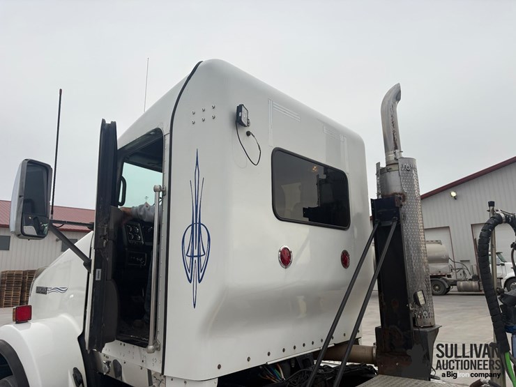 2009-kenworth-t800-image-15