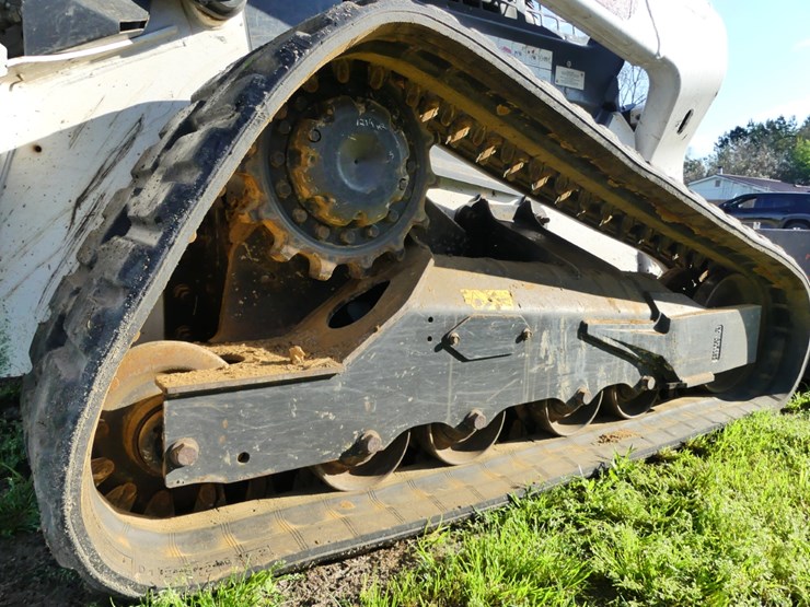 2021-bobcat-t76-image-5