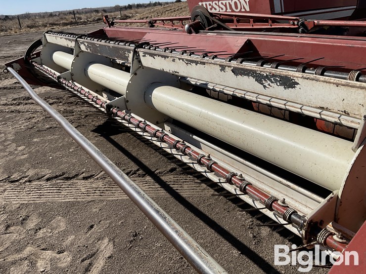 hesston-6550-image-9