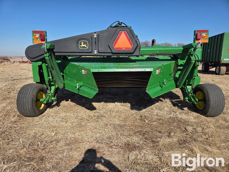 2022-john-deere-956-image-6