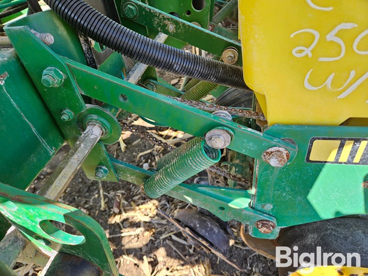 john-deere-7200-image-17