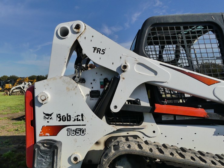 2019-bobcat-t650-image-8