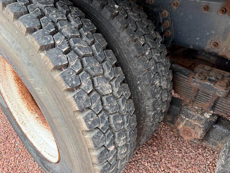 international-7600-image-9