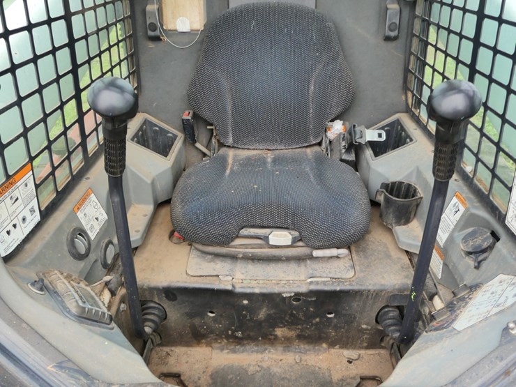 2021-bobcat-t770-image-12