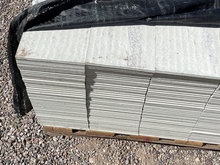 #4336-•-(appx.-308-pieces)-allura-6-¼"-primed-fiber-cement-smooth-lap-siding-image-11