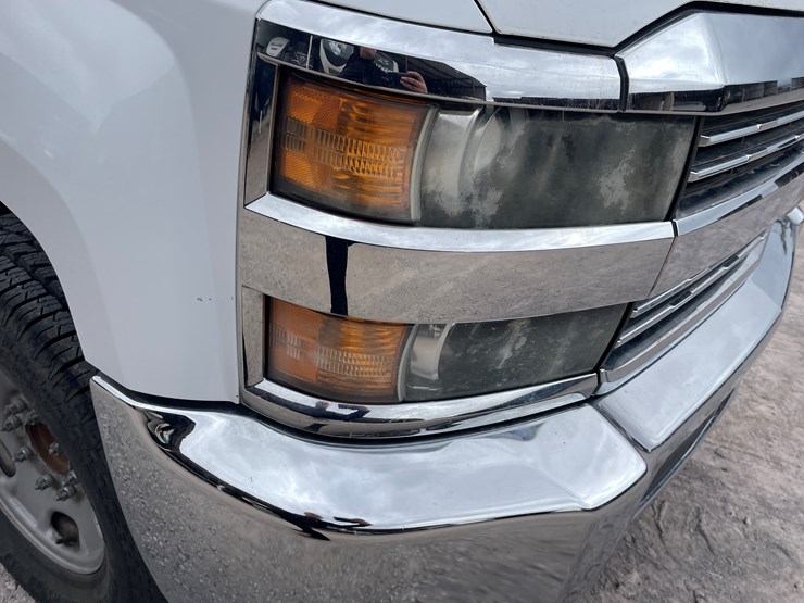 2015-chevrolet-silverado-2500-image-24