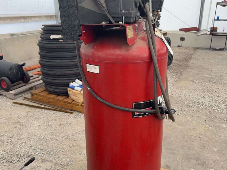 sanborn-5-hp-air-compressor-image-4