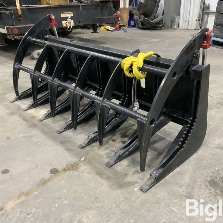 2025 MASSEY-FERGUSON 730