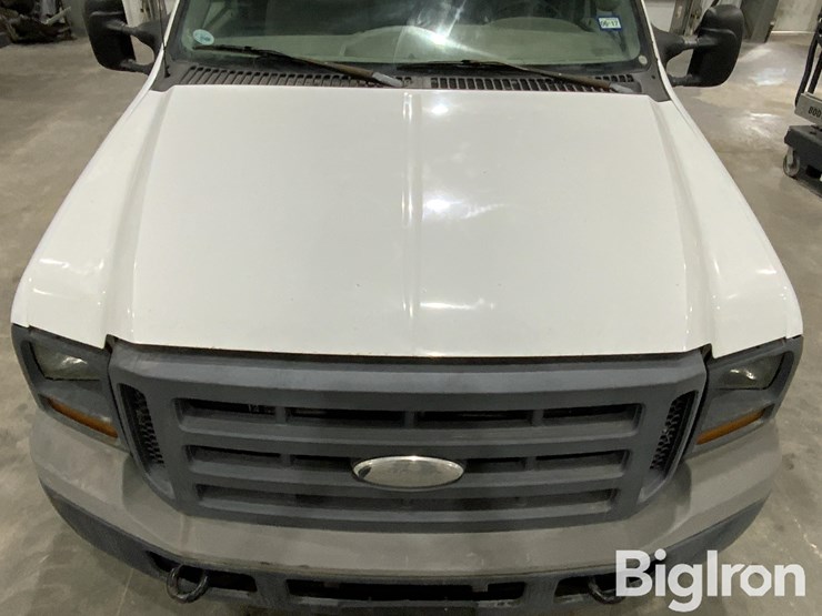 2005-ford-f350-xl-image-10