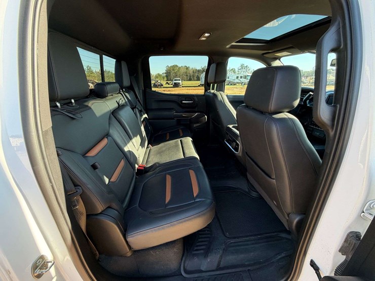 2021-gmc-sierra-1500-image-21