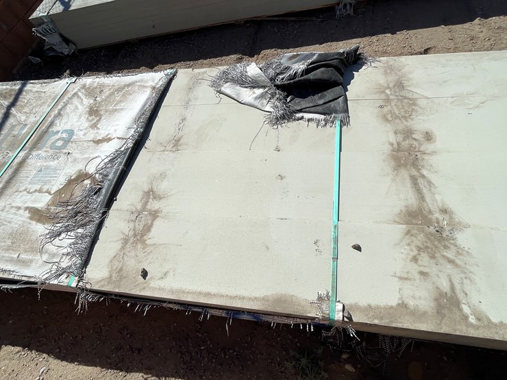 #4347-•-(appx.-160-pieces)-allura-12"-primed-fiber-cement-lap-siding-image-6