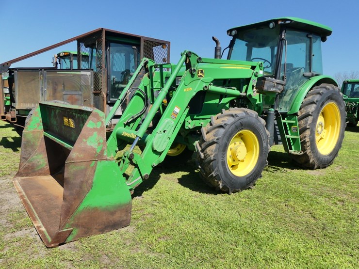 2015-john-deere-6130d-image-1