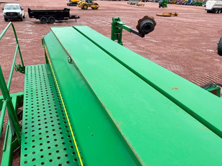 john-deere-1560-image-43