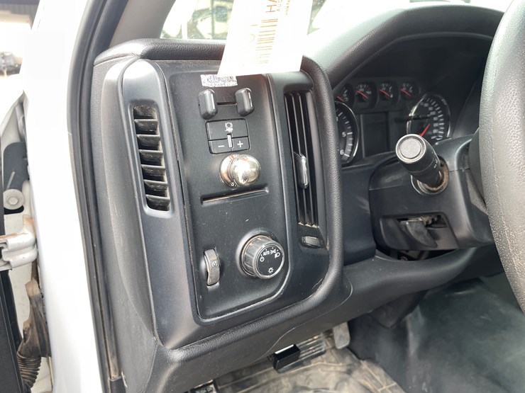 2015-chevrolet-silverado-2500-image-59