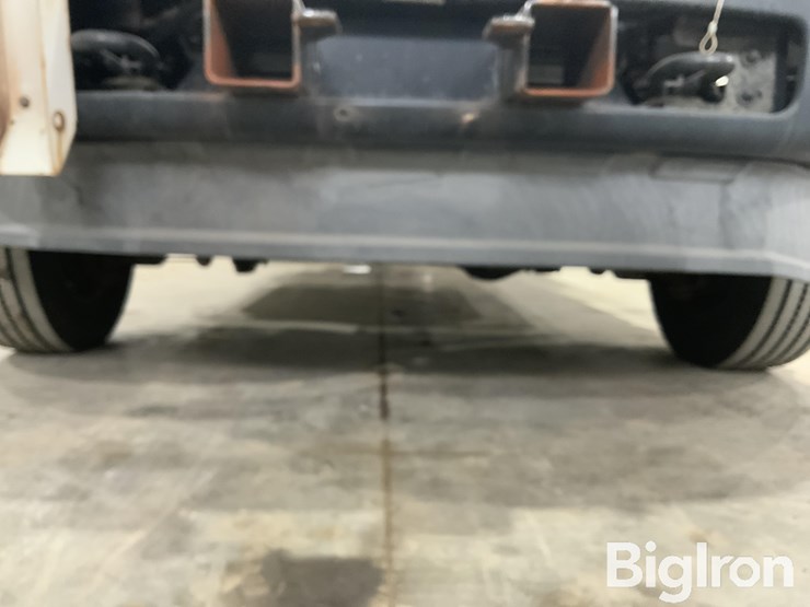 2015-ford-f550-xl-image-10