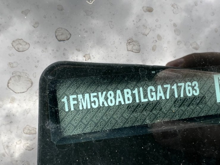 2020-ford-explorer-image-9