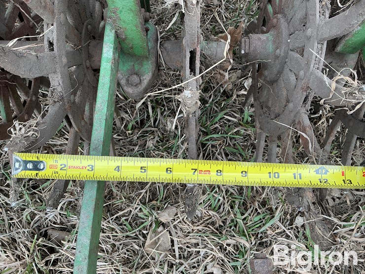 john-deere-pull-type-rotary-hoe-image-9