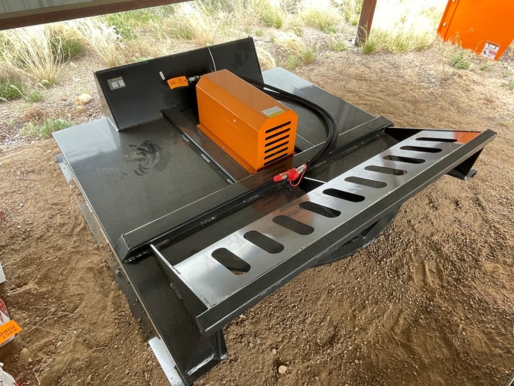 #4317-•-unused-2026-wolverine-skid-steer-brush-cutter-attachment-image-9