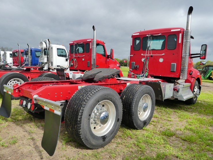 2018-kenworth-t680-image-3