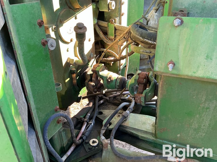 john-deere-8870-image-10