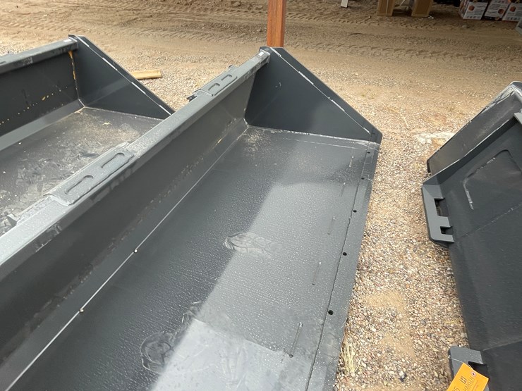 #4326-•-unused-2026-wolverine-skid-steer-track-duty-bucket-attachments-image-10